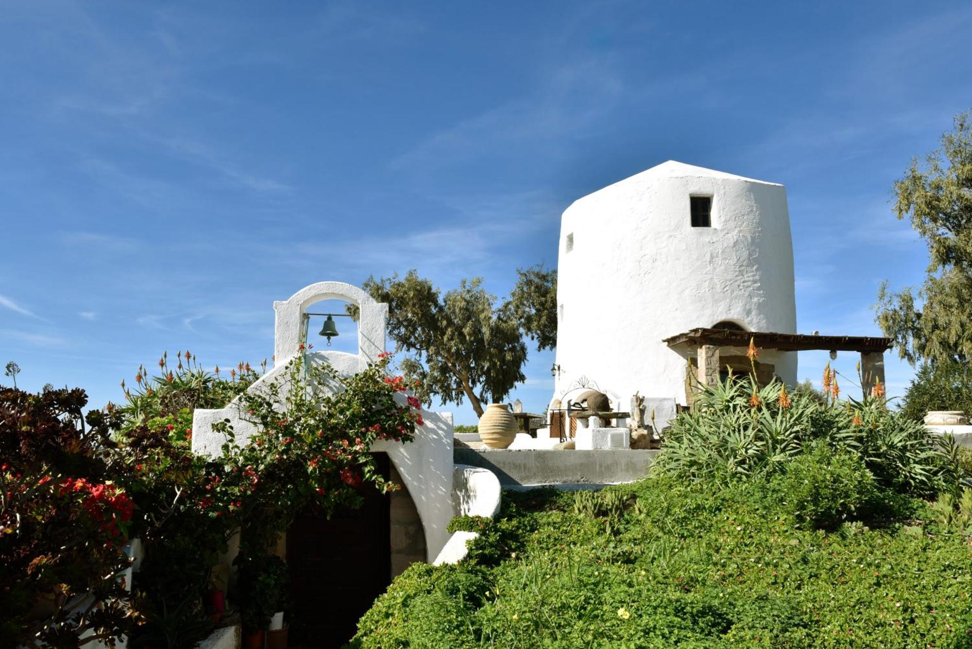 Anastasia'S Windmill And Anastasia'S Studio Plaka  Exterior photo