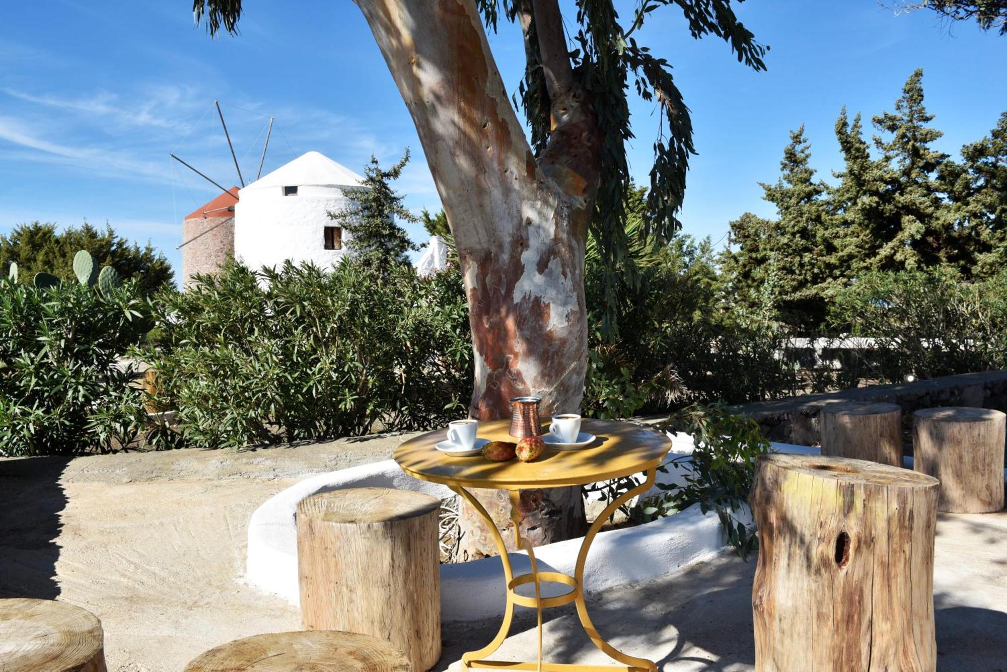 Anastasia'S Windmill And Anastasia'S Studio Plaka  Exterior photo
