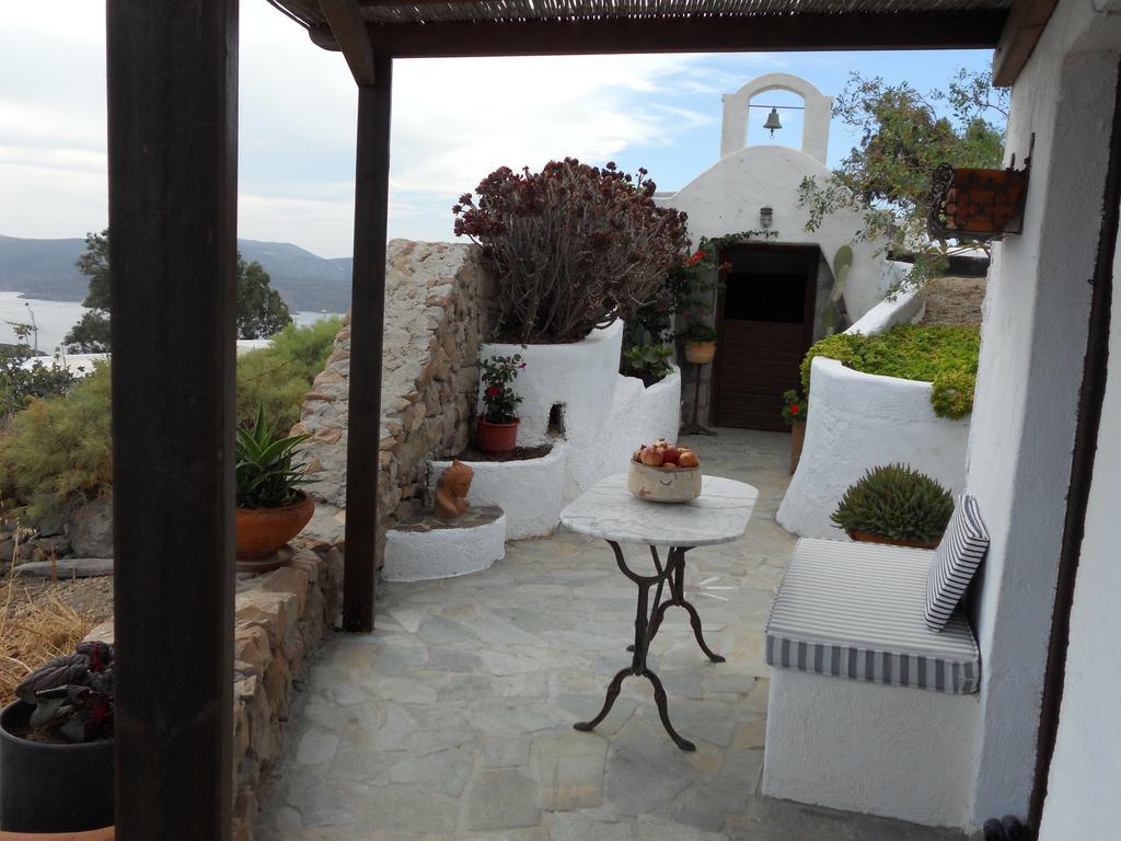 Anastasia'S Windmill And Anastasia'S Studio Plaka  Room photo